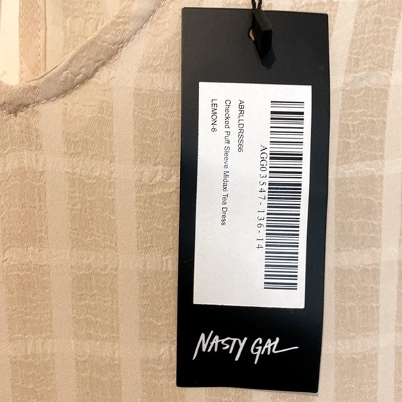 Nasty Gal Checked Puffed Sleeve Midaxi Dress - Picture 4 of 9